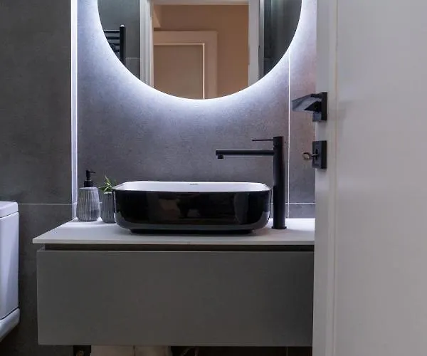 Seventh Floor Vólosz