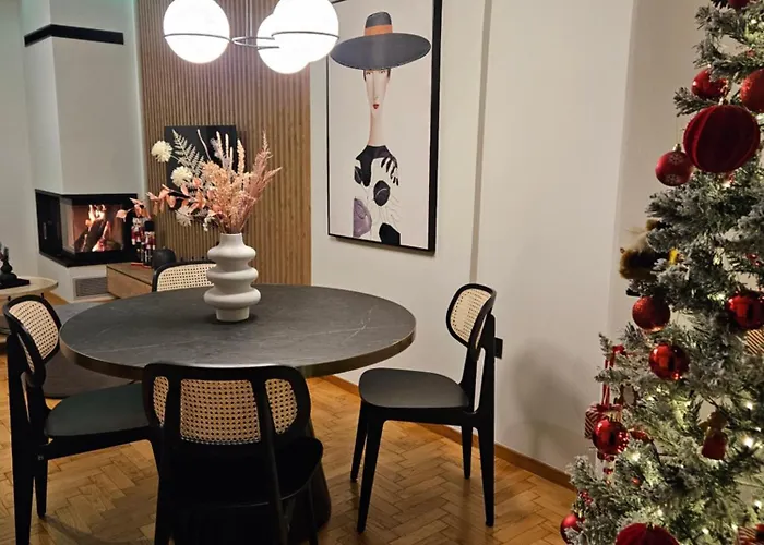 Seventh Floor * Volos